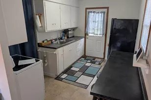 645 W Fulton St, Celina, OH 45822 - Photo 5