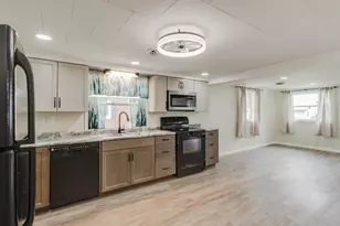 711 W Columbia St, Rockford, OH 45882 - Photo 9