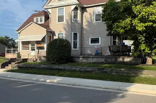 302 E Mechanic St, Wapakoneta, OH 45895 - Photo 3