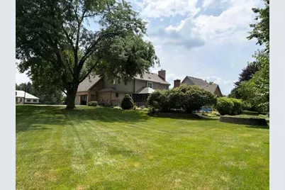 2045 Canterbury Court, Troy, OH 45373 - Photo 3