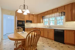 1089 Forest Dr, Dayton, OH 45434 - Photo 9