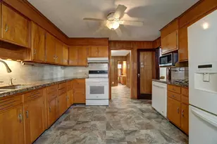 321 W 3rd St, Greenville, OH 45331 - Photo 25