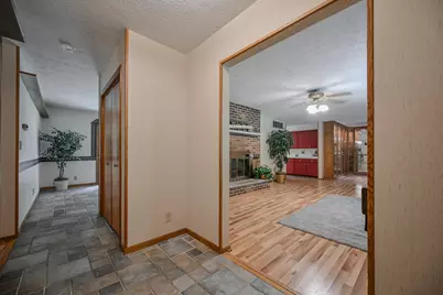 224 Meadow Lane, Springfield, OH 45505 - Photo 9