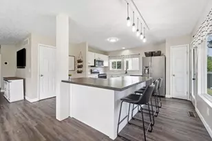 1935 Springwood Dr, Piqua, OH 45356 - Photo 23