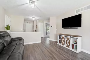 1935 Springwood Dr, Piqua, OH 45356 - Photo 15