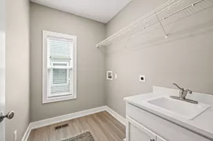 519 Flagstone Wy, Tipp City, OH 45371 - Photo 49