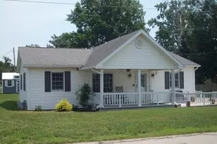 106 Pershing St, Celina, OH 45822 - Photo 3