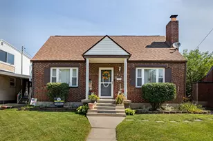 323 Holmes Dr, Fairborn, OH 45324 - Photo 1