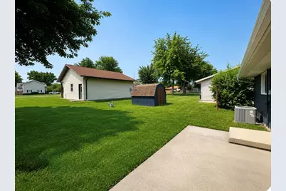 810 Cheshire Circle, Celina, OH 45822 - Photo 3