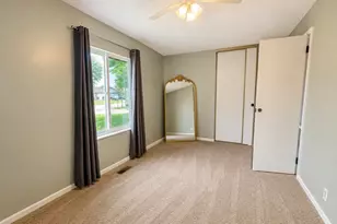 810 Cheshire Cir, Celina, OH 45822 - Photo 9