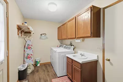 1045 Bradford Drive, Springfield, OH 45503 - Photo 23