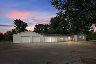 5890 Springfield Xenia Rd, Springfield, OH 45502 - Photo 1