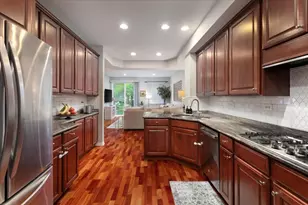 908 Winner's Cup Ct, Naperville, IL 60565 - Photo 5