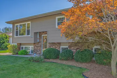 9241 Pleasant Ave, Tinley Park, IL 60487 - Photo 3