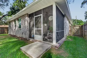 217 Fir Ave, Niceville, FL 32578 - Photo 33