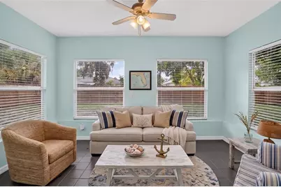 879 E Seminole Dr, Venice, FL 34293 - Photo 15