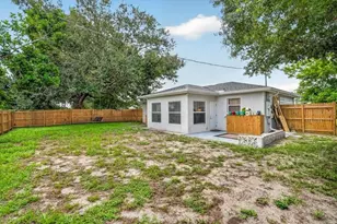 879 E Seminole Dr, Venice, FL 34293 - Photo 33