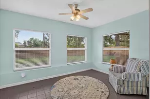 879 E Seminole Dr, Venice, FL 34293 - Photo 13