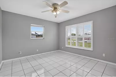 879 E Seminole Dr, Venice, FL 34293 - Photo 17
