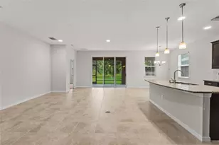 2924 Oriole Dr, Sarasota, FL 34243 - Photo 9