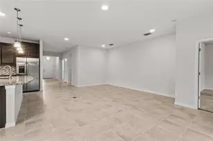 2924 Oriole Dr, Sarasota, FL 34243 - Photo 13
