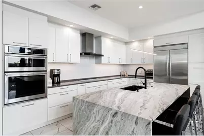 1155 N Gulfstream Ave #208, Sarasota, FL 34236 - Photo 3