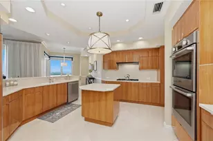 2050 Benjamin Franklin Dr, Sarasota, FL 34236 - Photo 27