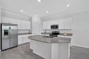 24237 Spartina Dr, Venice, FL 34293 - Photo 13