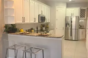 10432 La Mirage Ct, Tampa, FL 33615 - Photo 7
