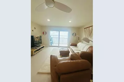 7700 Sun Island Dr S #304, South Pasadena, FL 33707 - Photo 3