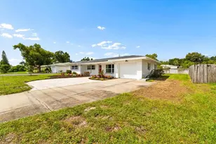 732 Keene Rd, Largo, FL 33771 - Photo 5