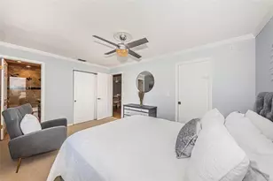 1100 E Bay Dr, Largo, FL 33770 - Photo 9