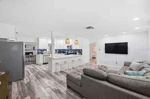 11399 119th Terrace N, Seminole, FL 33778 - Photo 3