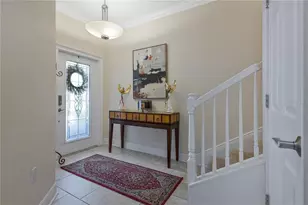 829 Date Palm Ln, Saint Petersburg, FL 33707 - Photo 3