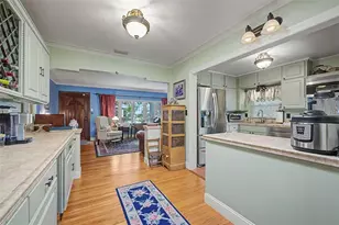 615 19th Ave NE, Saint Petersburg, FL 33704 - Photo 9