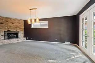 8030 Hunnicut Rd, Dallas, TX 75228 - Photo 19