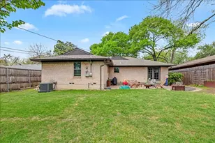 8030 Hunnicut Rd, Dallas, TX 75228 - Photo 29