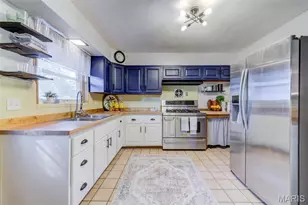 20 Alpha Dr, Florissant, MO 63031 - Photo 15