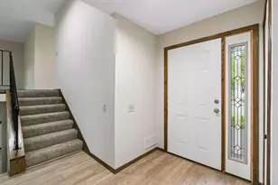 1080 Churchill Cir, Shoreview, MN 55126 - Photo 3