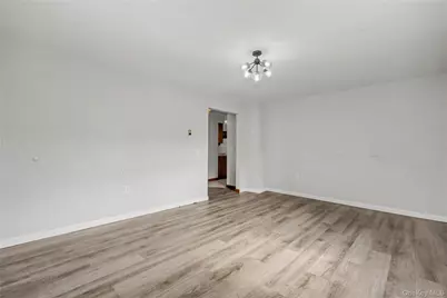 29 Stillwell Ave, Yonkers, NY 10704 - Photo 15