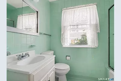 28 Houston Ter, Stamford, CT 06902 - Photo 17