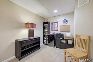 10 Riverview Dr, Hartford, CT 06106 - Photo 27