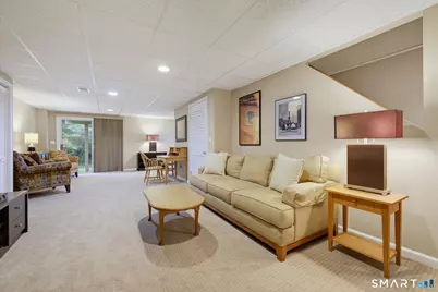 10 Riverview Dr #D, Hartford, CT 06106 - Photo 25