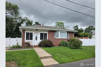 39 Phoenix Ave, Edison, NJ 08837 - Photo 1