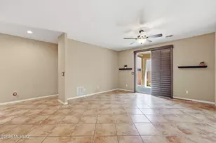 465 W Deerwood Ln, Green Valley, AZ 85614 - Photo 3