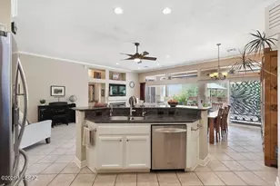 922 E Welton Dr, Oro Valley, AZ 85755 - Photo 13
