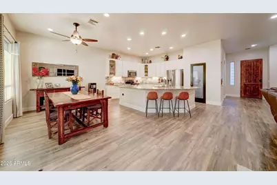 224 E Whiteley St, Apache Junction, AZ 85119 - Photo 7