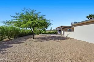 10923 W Meade Dr, Sun City, AZ 85351 - Photo 41