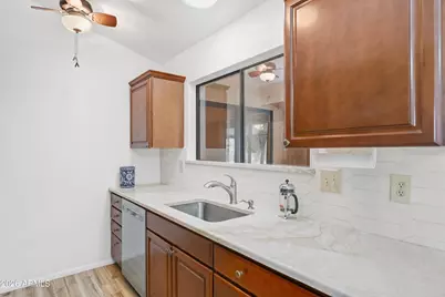 17218 N 125th Ave, Sun City West, AZ 85375 - Photo 11