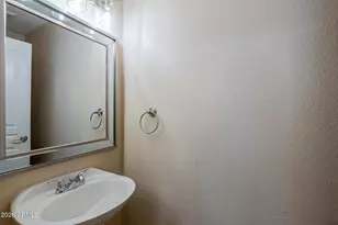 2228 E Avenida del Sol, Phoenix, AZ 85024 - Photo 9